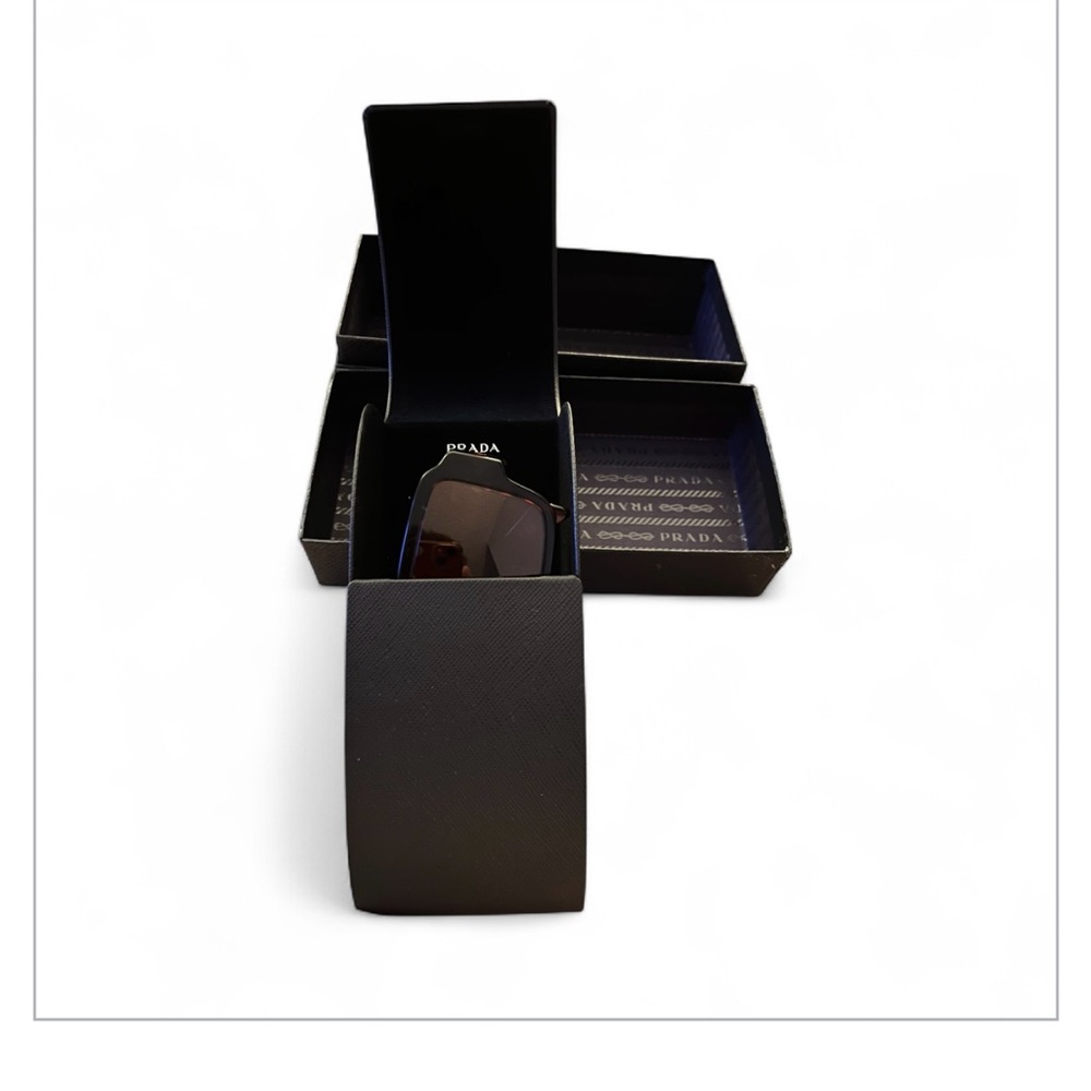 AUTHENTIC MEN’S PRADA SUNGLASSES - Picture 6 of 12